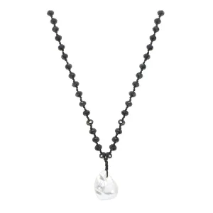 55cm PEARL & BLACK BEAD NECKLACE
