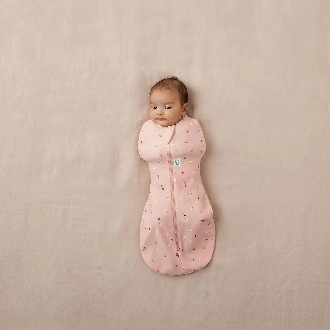 ergoPouch Organic Summer Cocoon Swaddle Sleeping Bag - 0.2 Tog - Daisies