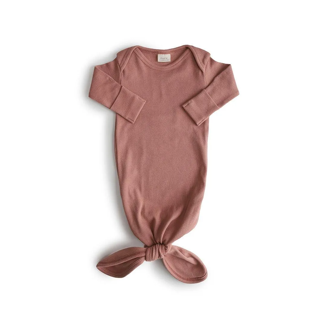 Mushie Ribbed Knotted Baby Gown - Cedar